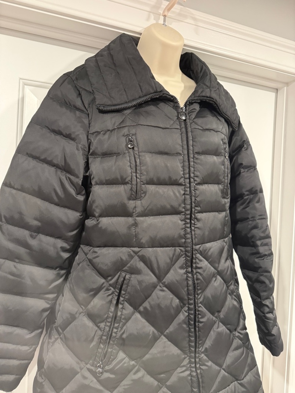 Laundry By Shelli Segal Women's Quilted Long Puffer Coat in Charcoal - Picture 3 of 7